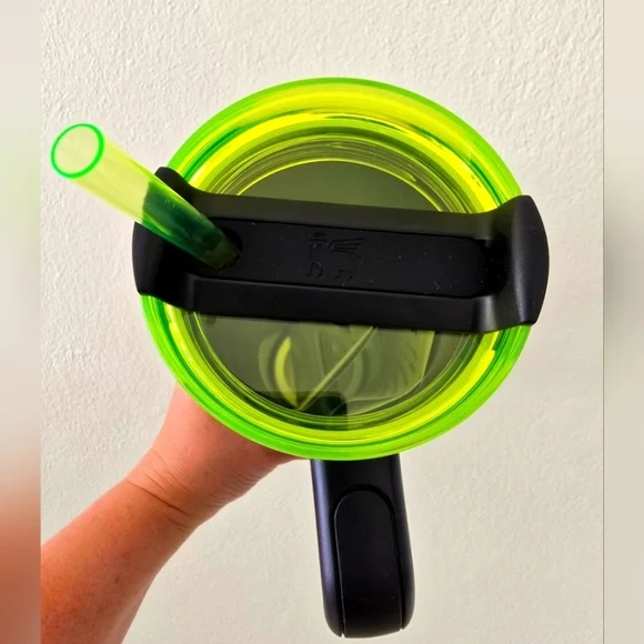 NWT Stanley Halloween Spider Design Web Glow Quencher H20 Flowstate 40 oz - Picture 9 of 9